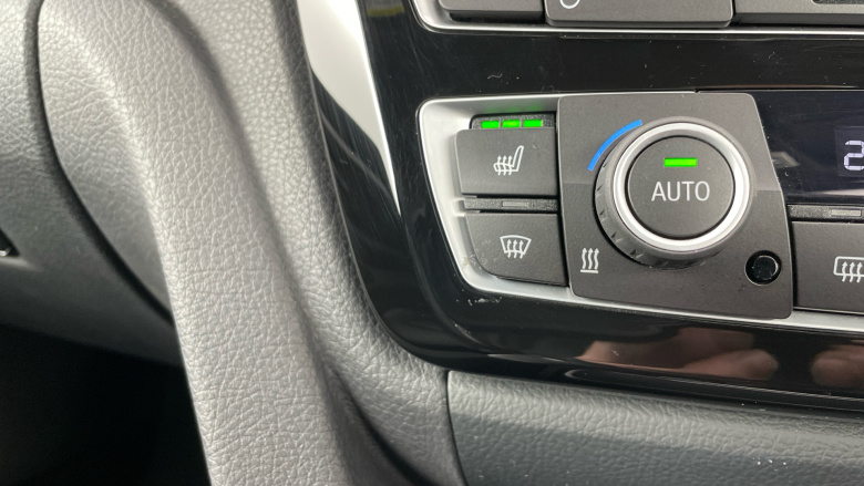 BMW 4 Series 440i M Sport 2dr Auto [Professional Media] Petrol Coupe